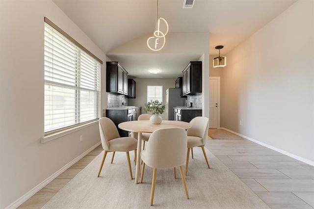 19704 Forsythe Drive, Edmond, OK 73012