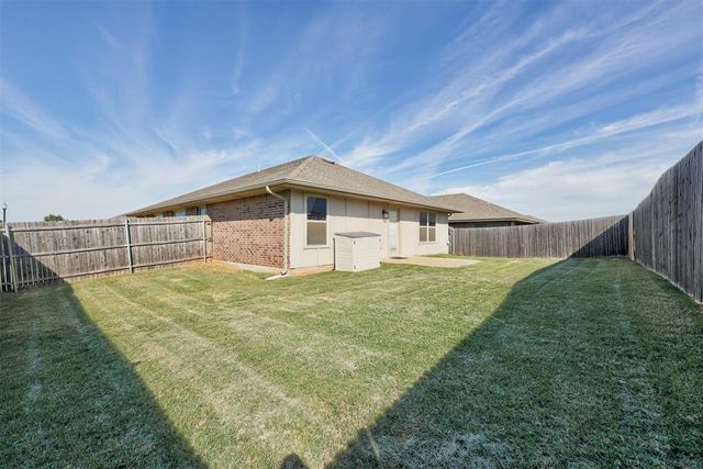 19704 Forsythe Drive, Edmond, OK 73012