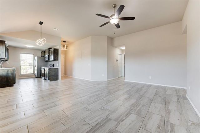 19704 Forsythe Drive, Edmond, OK 73012