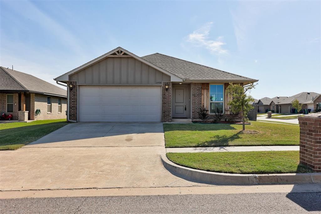 19704 Forsythe Drive, Edmond, OK 73012