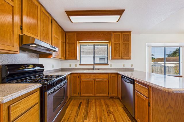 3414 Church Street, Fortuna, CA 95540