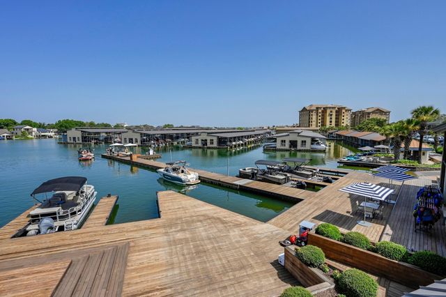 1404 FAULT LINE DR, Horseshoe Bay, TX 78657