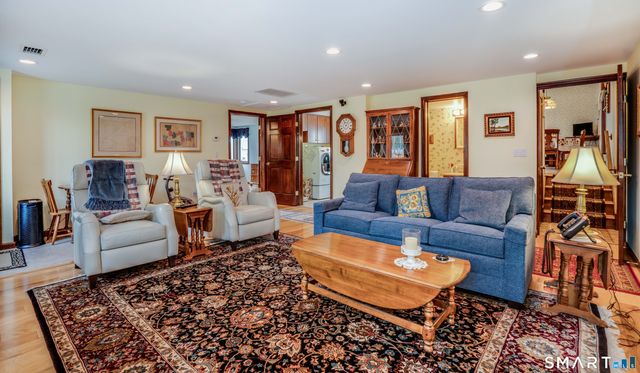 118 Tremont Street, Newington, CT 06111