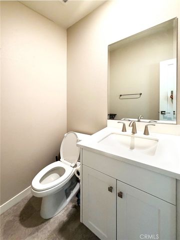 22 Noble, Pomona, CA 91766