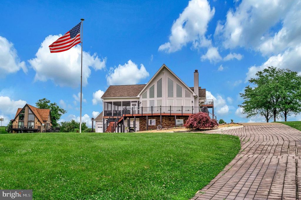 6833 LAKE POINTE DR, Mineral, VA 23117