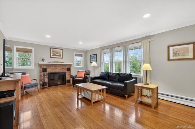 333 Oakland Avenue, Monroe, NY 10950