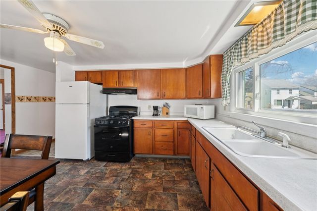 6 Holland Avenue, Batavia City, NY 14020