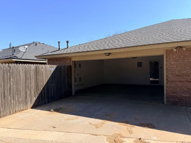 8232 Raleigh Avenue, Lubbock, TX 79424