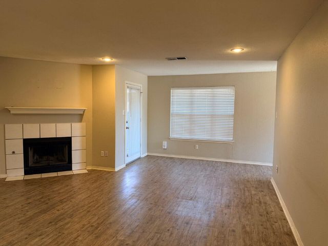 8232 Raleigh Avenue, Lubbock, TX 79424