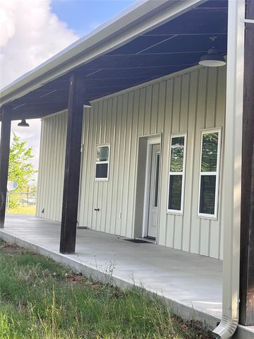 3873 Fm 1624, Lincoln, TX 78948