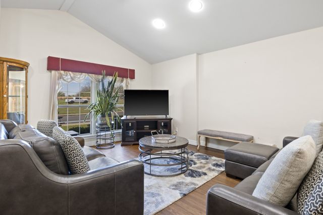 204 Pvt Rd 1311, Mt Pleasant, TX 75455