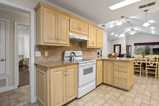 204 Pvt Rd 1311, Mt Pleasant, TX 75455