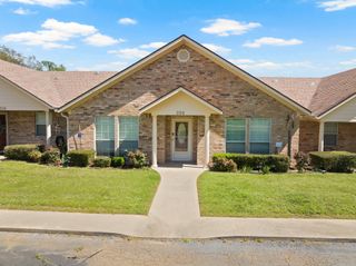 204 Pvt Rd 1311, Mt Pleasant, TX 75455