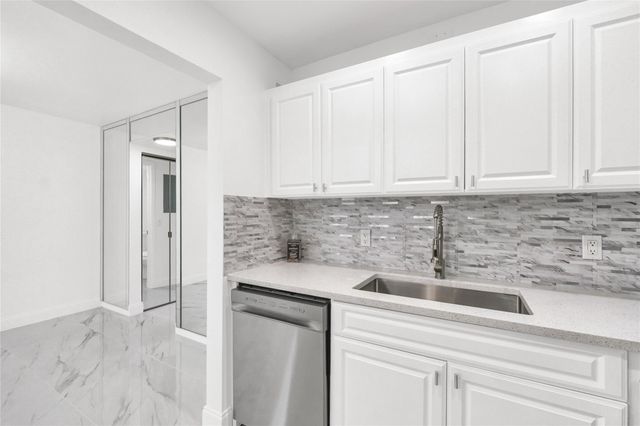 242 Tilford L L, Deerfield Beach, FL 33442