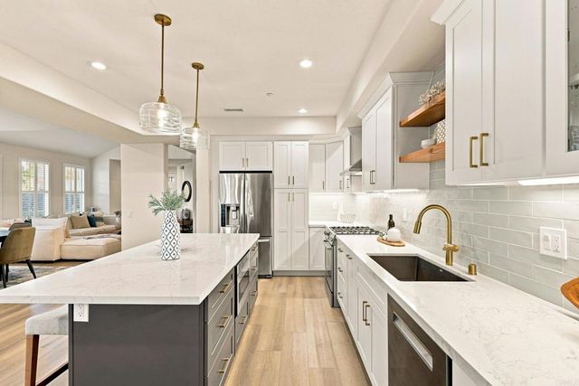 4792 Beachwood Court, Carlsbad, CA 92008