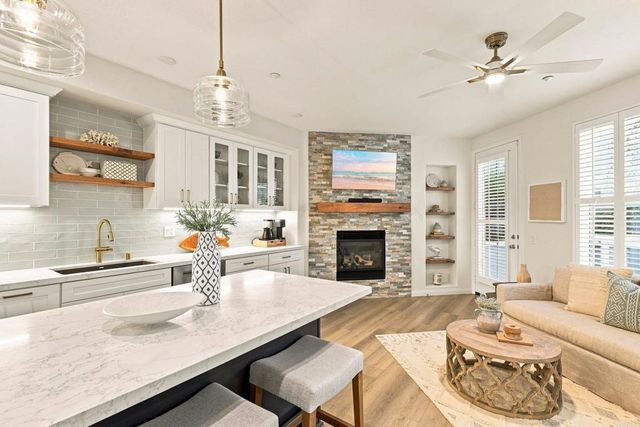 4792 Beachwood Court, Carlsbad, CA 92008