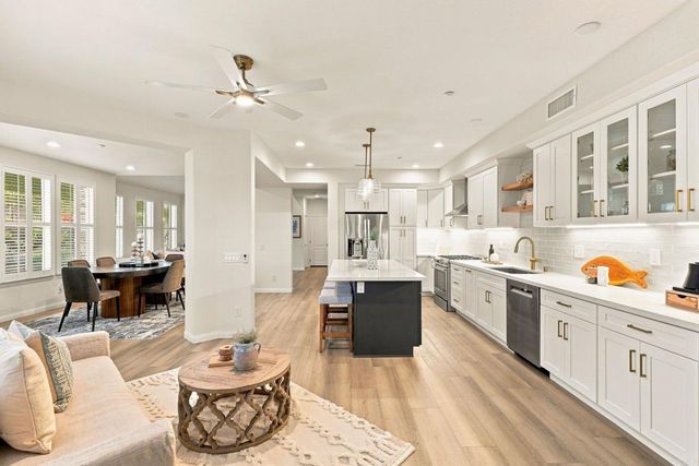 4792 Beachwood Court, Carlsbad, CA 92008