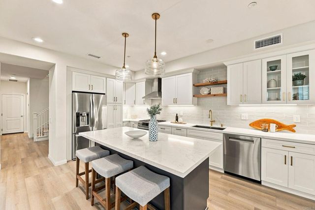 4792 Beachwood Court, Carlsbad, CA 92008