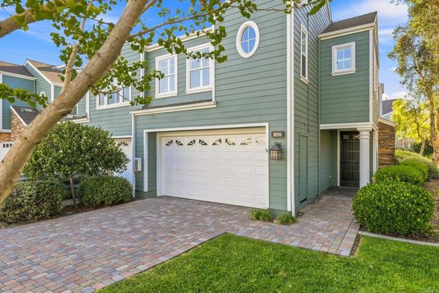 4792 Beachwood Court, Carlsbad, CA 92008