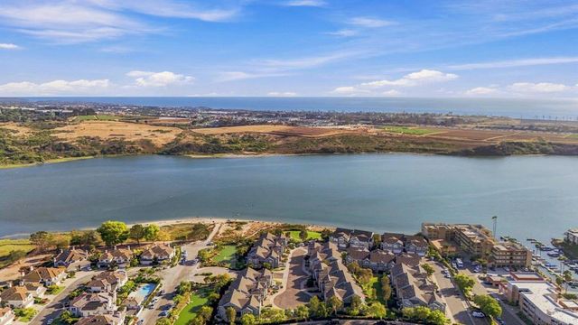 4792 Beachwood Court, Carlsbad, CA 92008