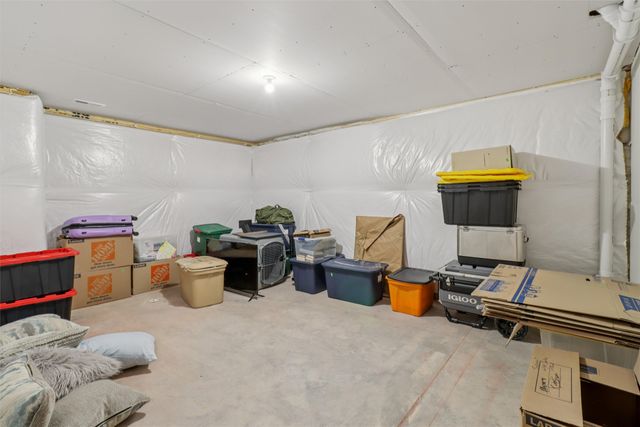 174 E Bridge Road, Polk City, IA 50226