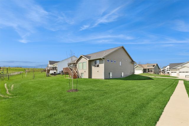 174 E Bridge Road, Polk City, IA 50226