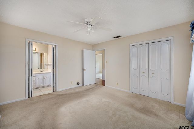 322 Vicksburg St, Tyler, TX 75703