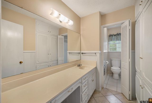 322 Vicksburg St, Tyler, TX 75703