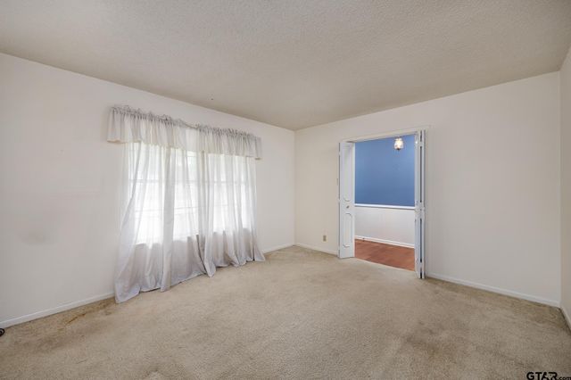 322 Vicksburg St, Tyler, TX 75703