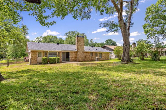 322 Vicksburg St, Tyler, TX 75703