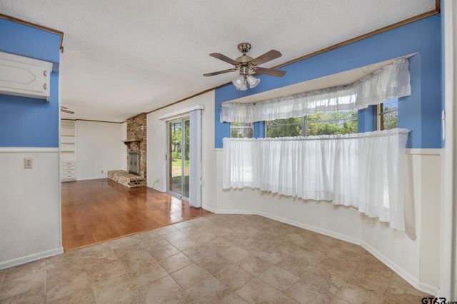 322 Vicksburg St, Tyler, TX 75703