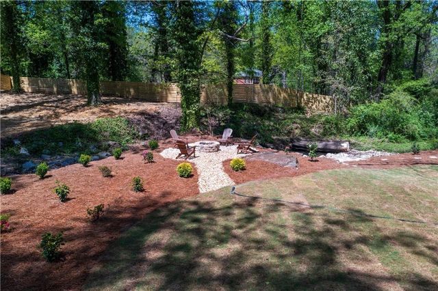 1677 North Avenue NW, Atlanta, GA 30318