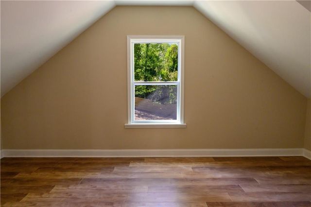 1677 North Avenue NW, Atlanta, GA 30318