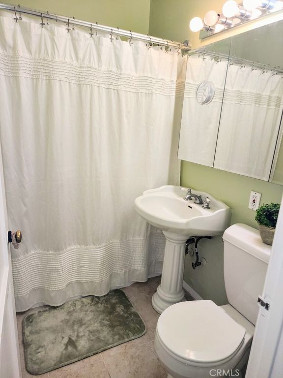 Image 23 of property listing at 7607 Goddard, Los Angeles, CA 90045