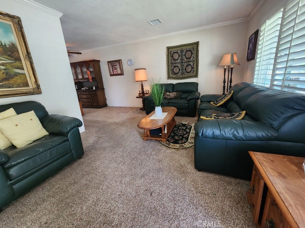 Image 3 of property listing at 7607 Goddard, Los Angeles, CA 90045