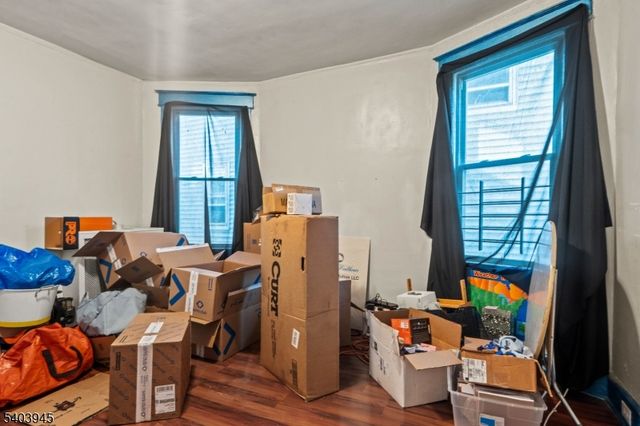 8 Treacy Ave, Newark City, NJ 07108