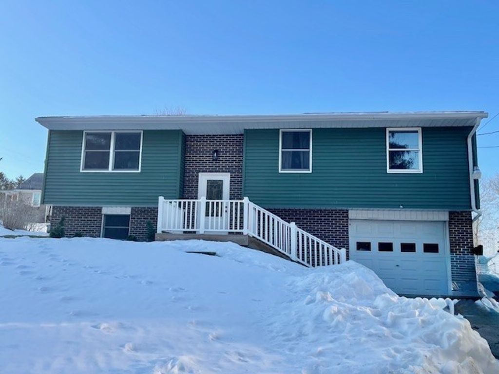 1434 Main Street, W Leechburg, PA 15656