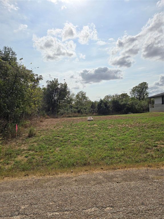 149 Kahana LN, Bastrop, TX 78602