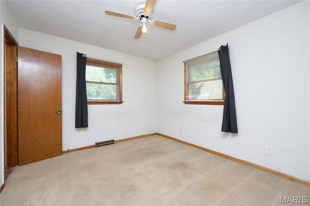 1201 Hull Valley Drive, Waynesville, MO 65583