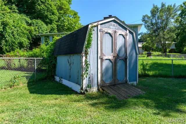 1201 Hull Valley Drive, Waynesville, MO 65583