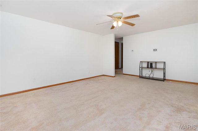 1201 Hull Valley Drive, Waynesville, MO 65583