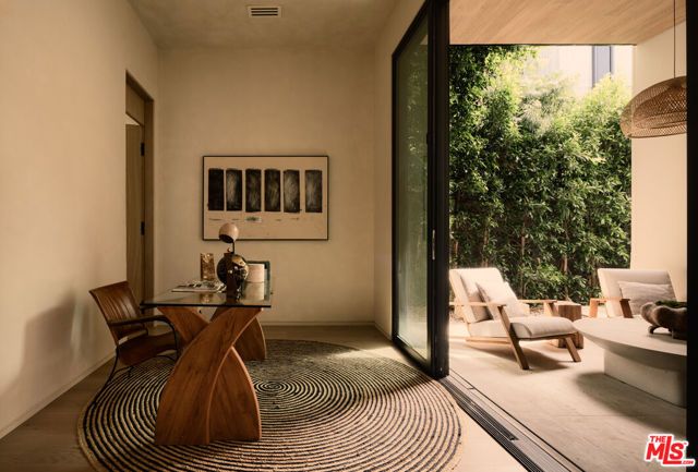 515 N Martel Avenue, Los Angeles, CA 90036