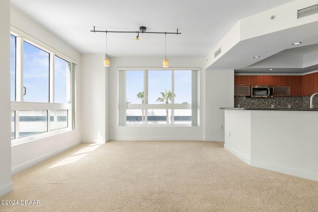 241 Riverside Dr Unit 409, Holly Hill, FL 32117
