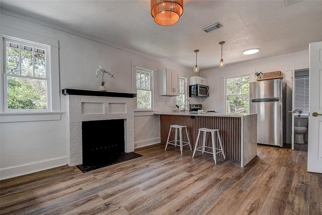 212 48TH STREET N, St Petersburg, FL 33713