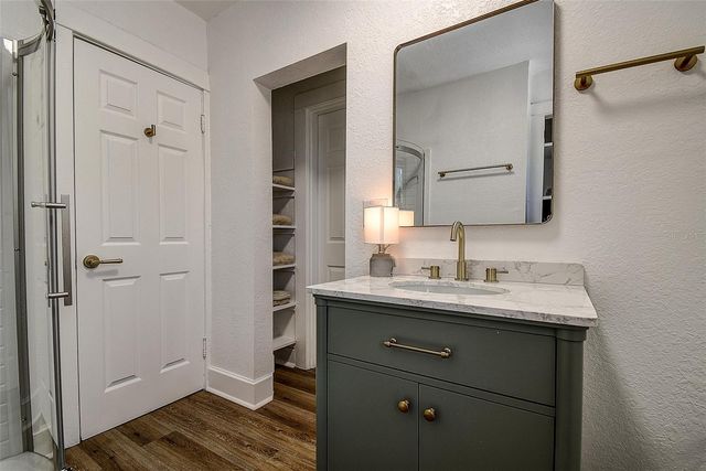 212 48TH STREET N, St Petersburg, FL 33713