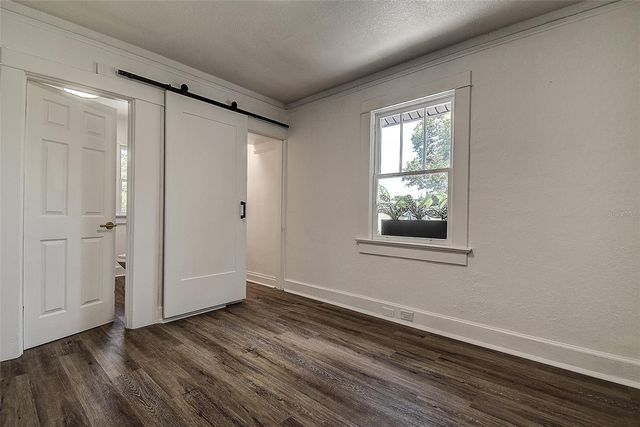212 48TH STREET N, St Petersburg, FL 33713