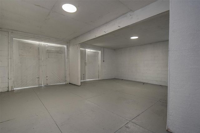 212 48TH STREET N, St Petersburg, FL 33713