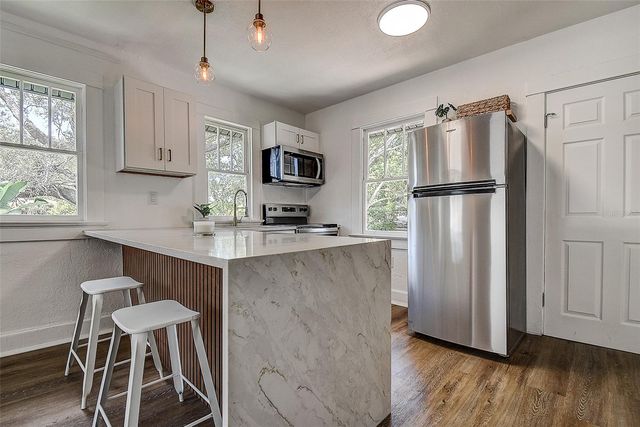 212 48TH STREET N, St Petersburg, FL 33713