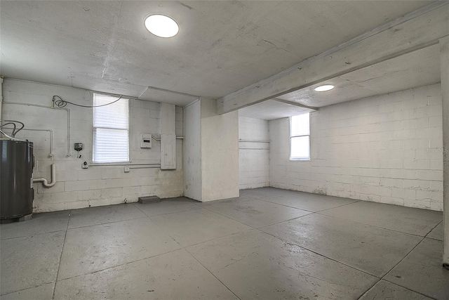 212 48TH STREET N, St Petersburg, FL 33713