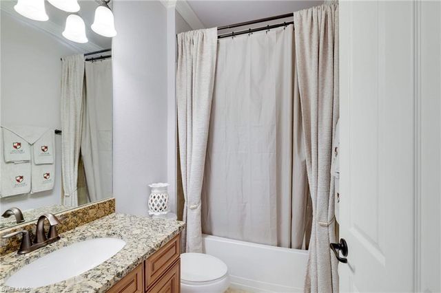 28542 Westmeath CT, Bonita Springs, FL 34135